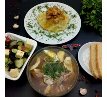 Суп лапша, картофельное пюре + гуляш, с-т греческий + ASH-комплемент