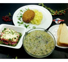 Суп с курицей сливками и грибами, пюре, котлета, салат овощной с мясом + ash-комплимент