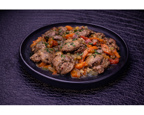 Вторые блюда Печень куринная с овощами (250г)