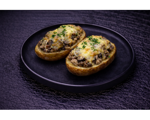 Вторые блюда Картофельные лодочки с мясом и грибами (100г)