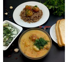 Суп гороховый, гречка с тефтелями, салат из огурцов и редиса, ASH-комплемент